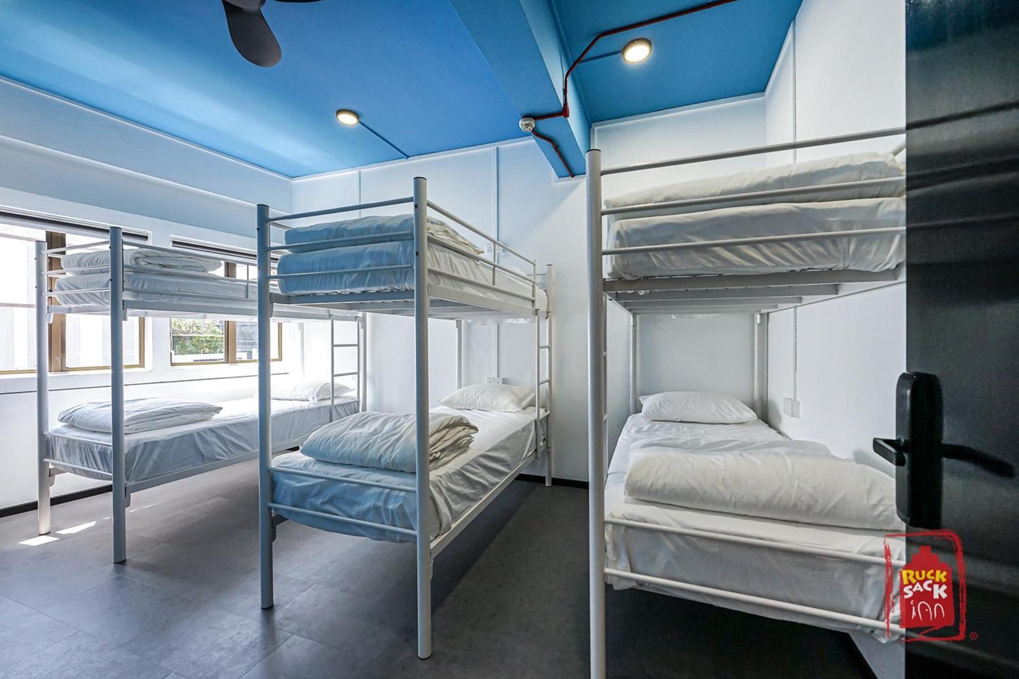 Single Bed 6-Bed Dormitory Room